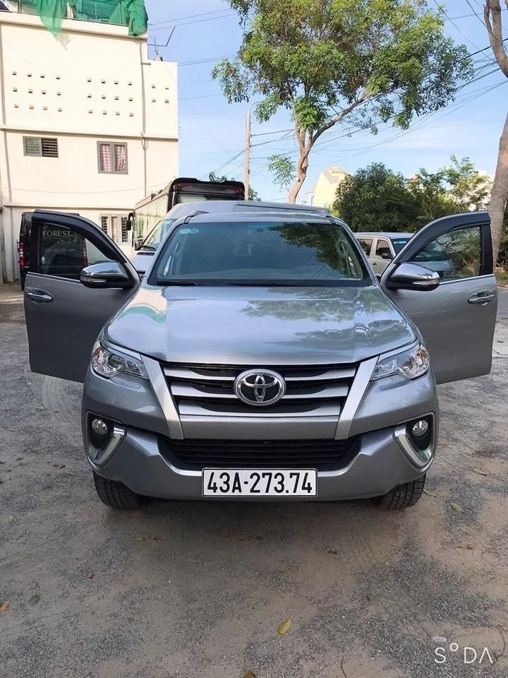 Cho thuê xe từ 4 - 45 chỗ đón tiễn khách sân bay, khách sạn