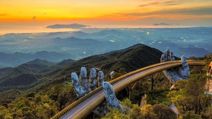 DANLOC TRAVEL<br>CUNG CẤP TOUR DU LỊCH